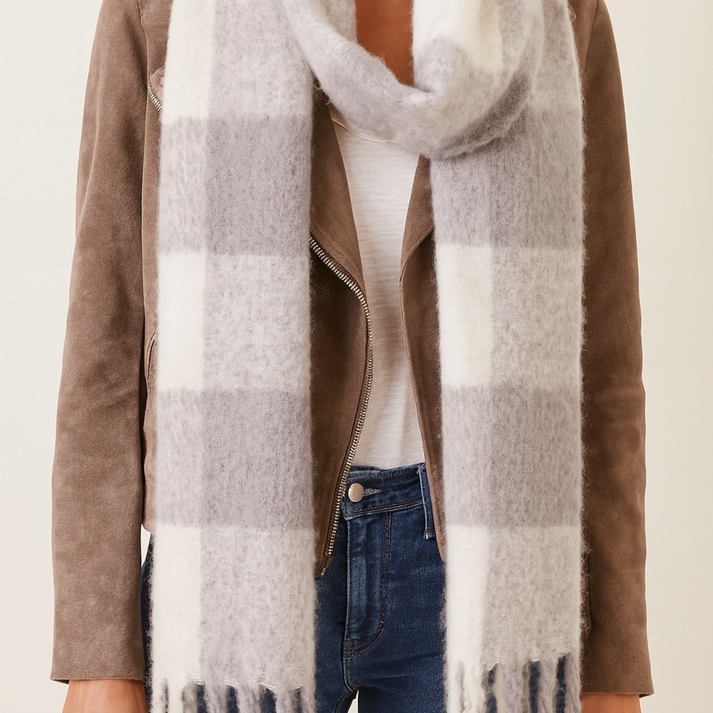 Steven Madden extra wide scarf